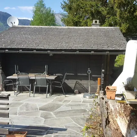 Dans La Montagne Proche De Verbier בקתה